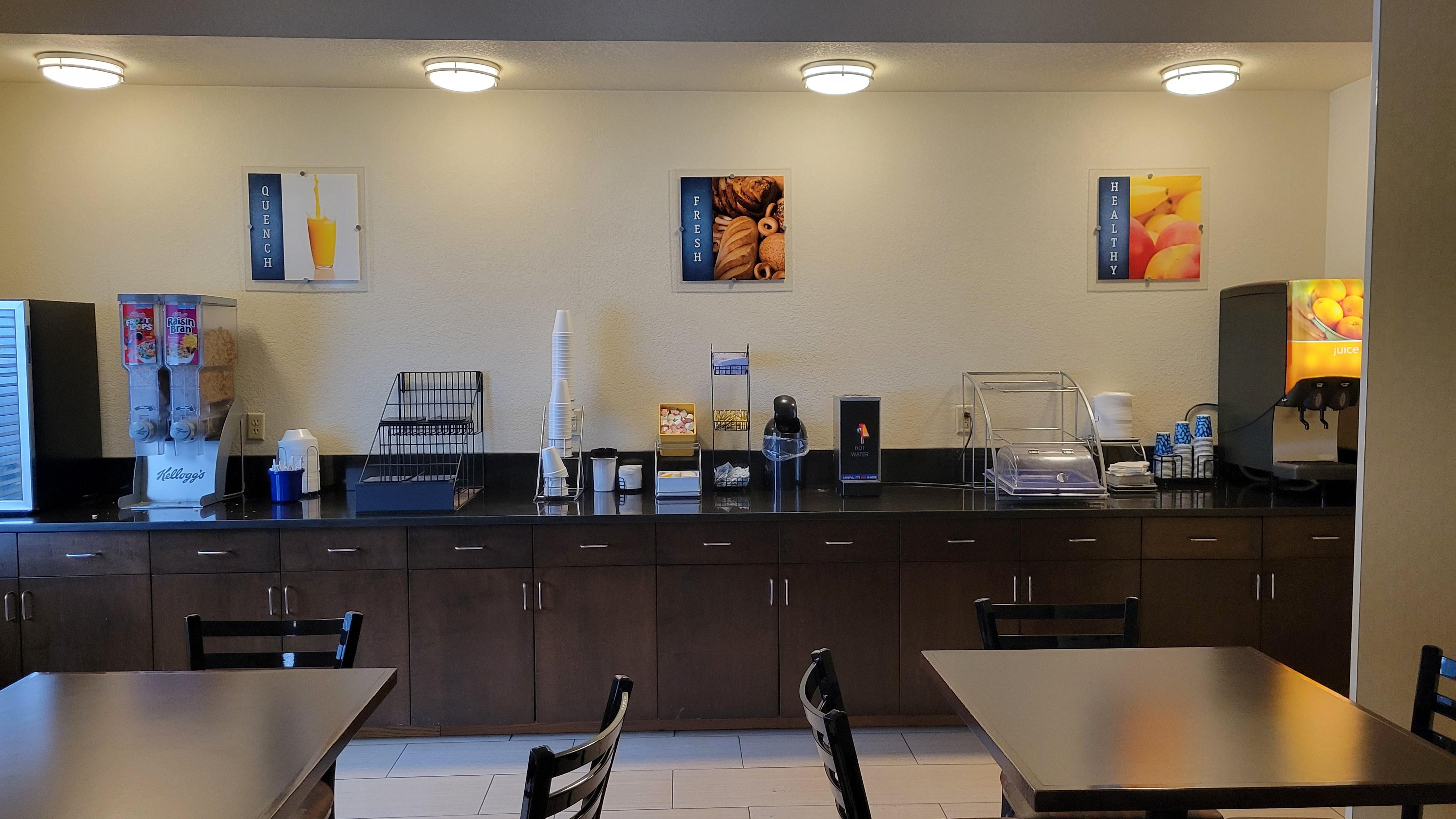 Empty Breakfast bar on a Saturday at 7:45am. 