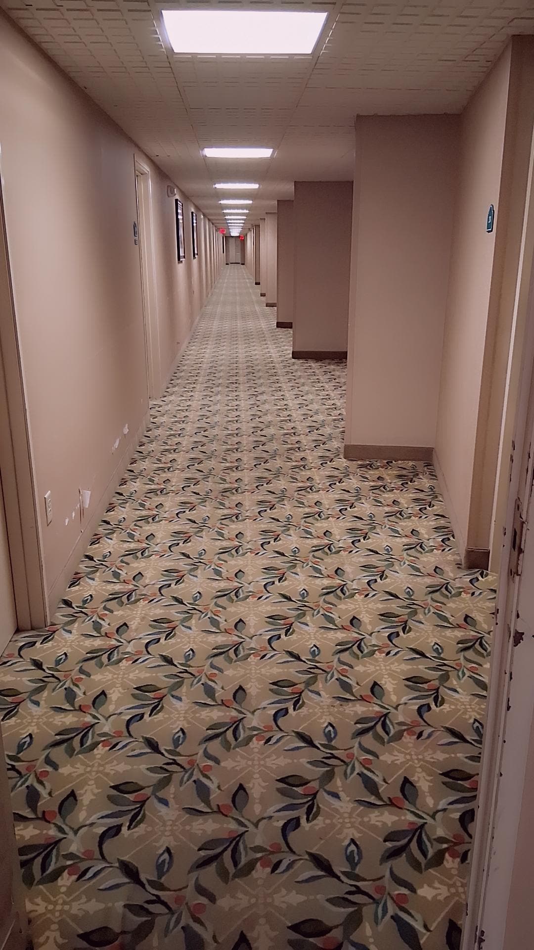 Just loved this hallway so I had to take pictures!