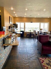 View of lobby/breakfast area of Celilo Inn with gorgeous view