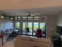 Spacious living & dining area