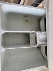 Einschubfach der Waschmaschine