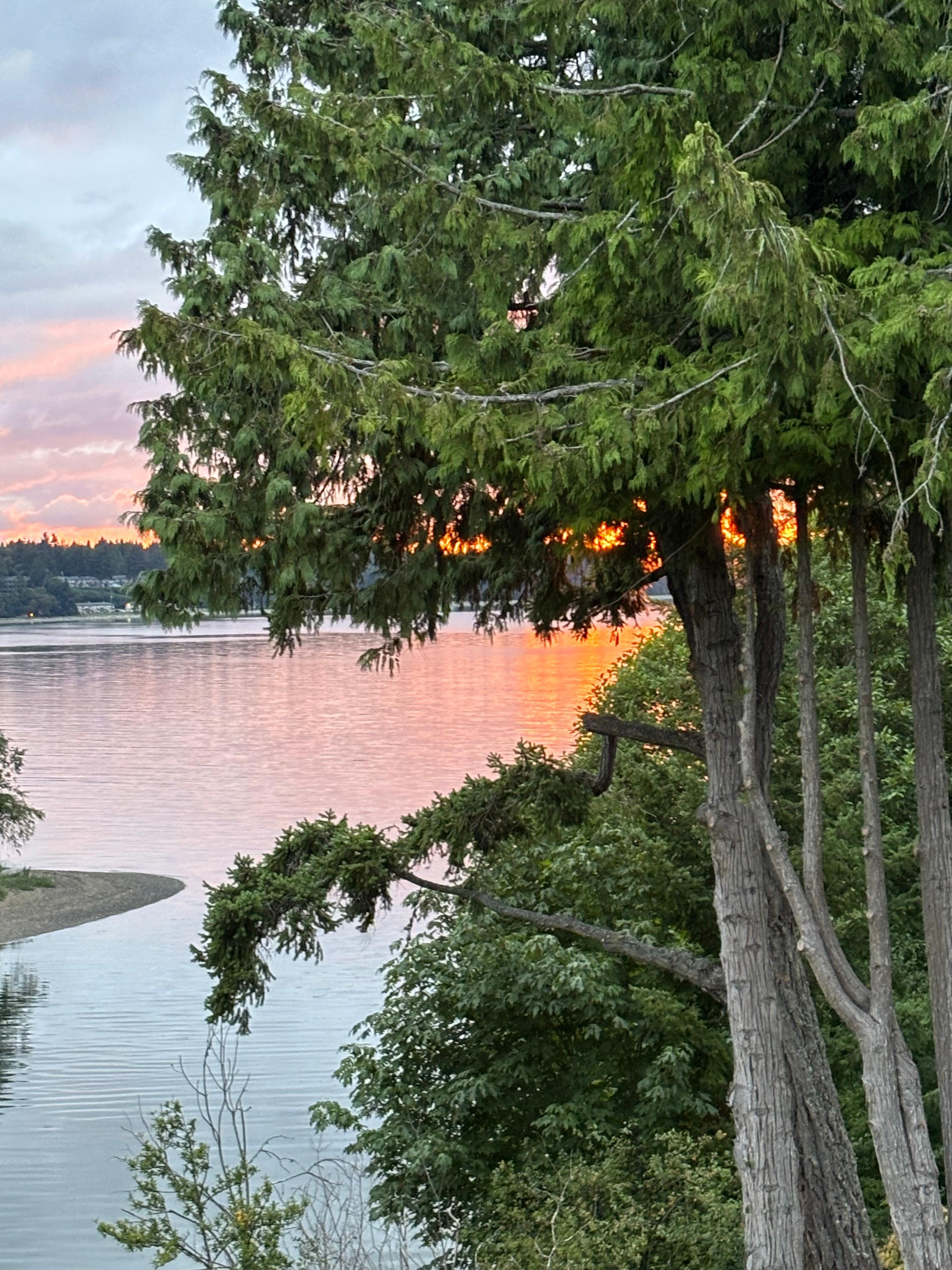 Another sunset from the walkway around the resort. 