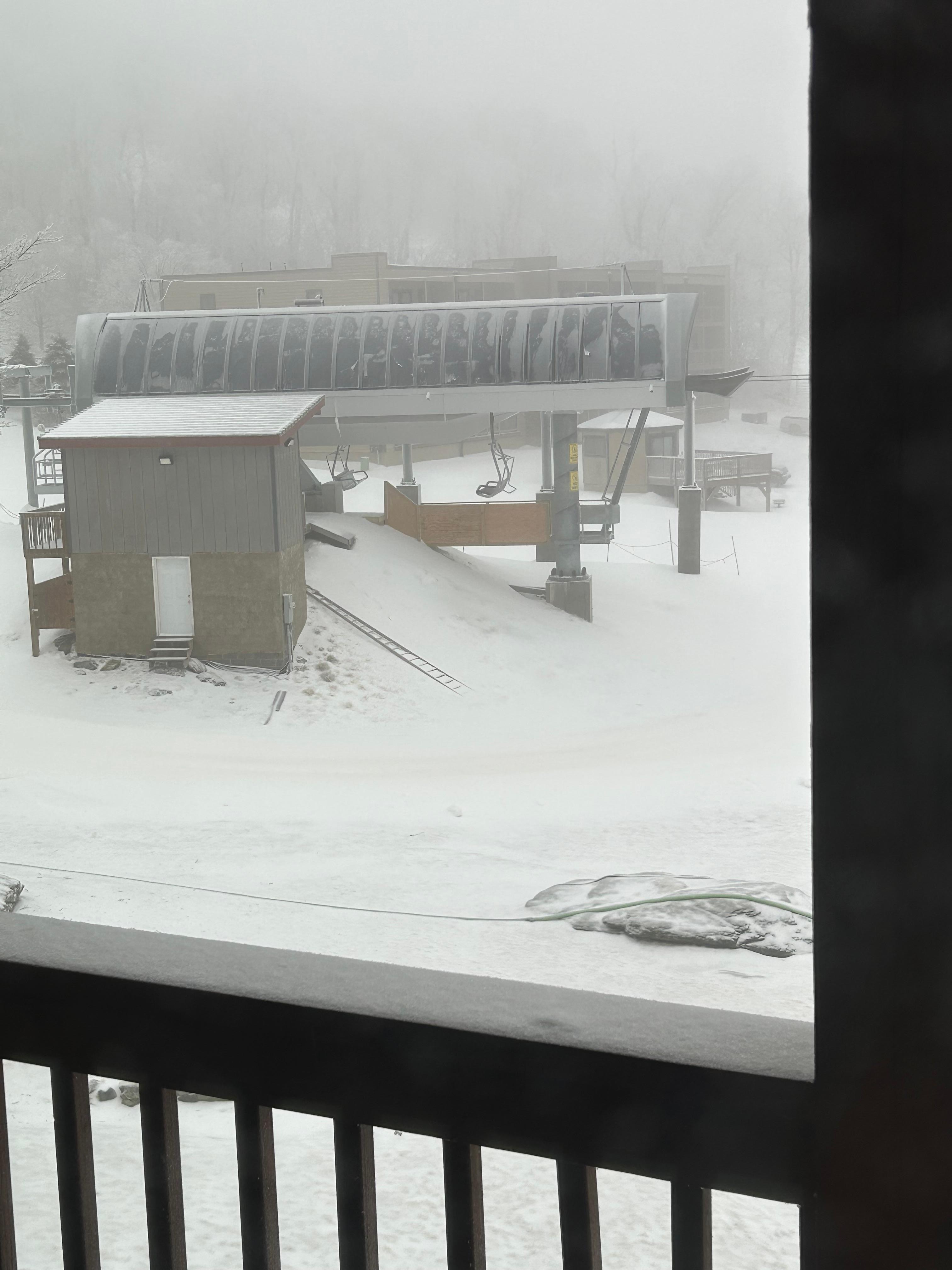 Right by Oma’s lift just a few steps away 