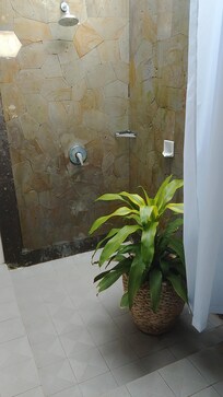 Open air shower