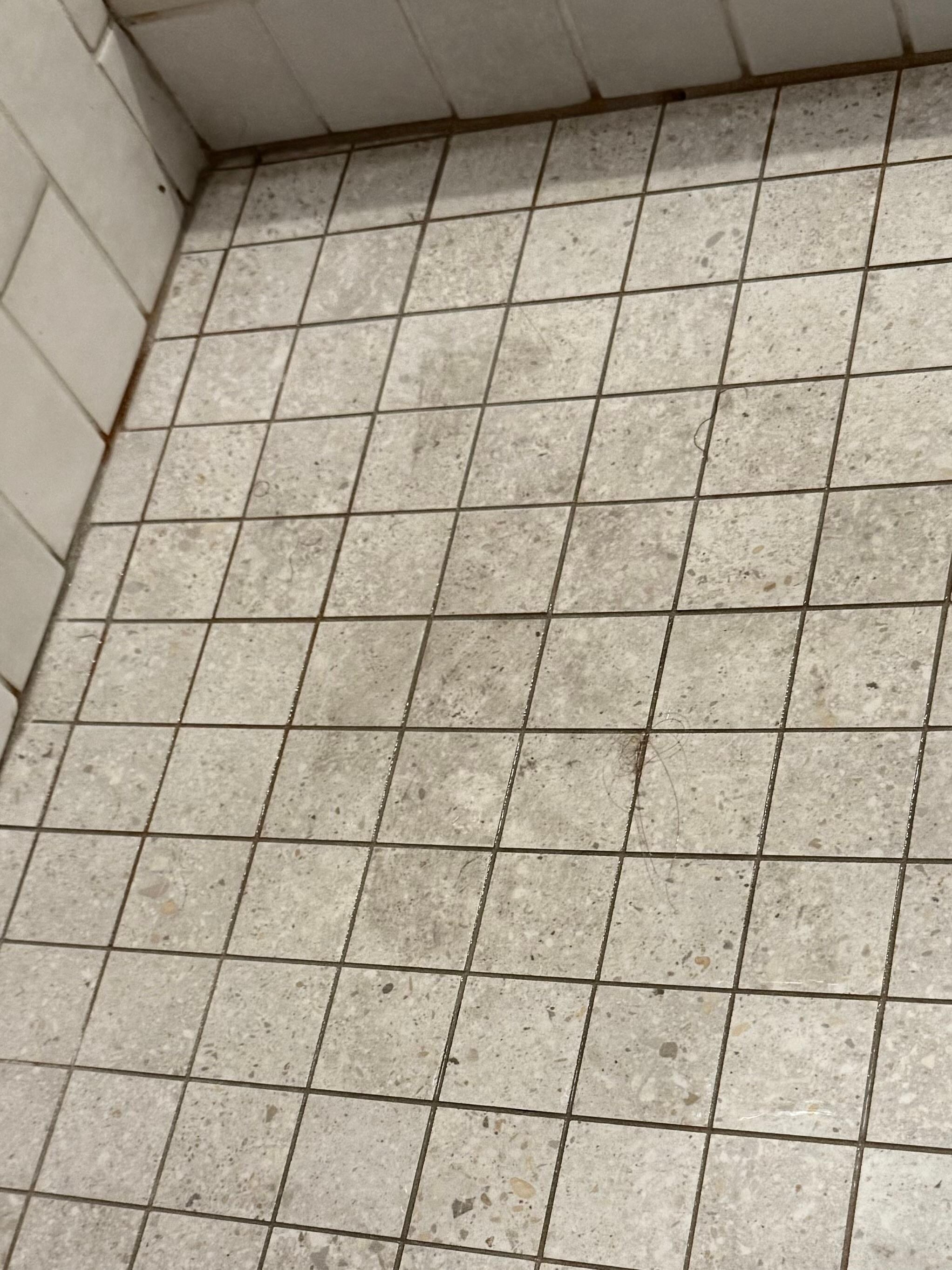 Mater bath shower floor that Vacasa”s response was that it was “verified clean by local staff.”