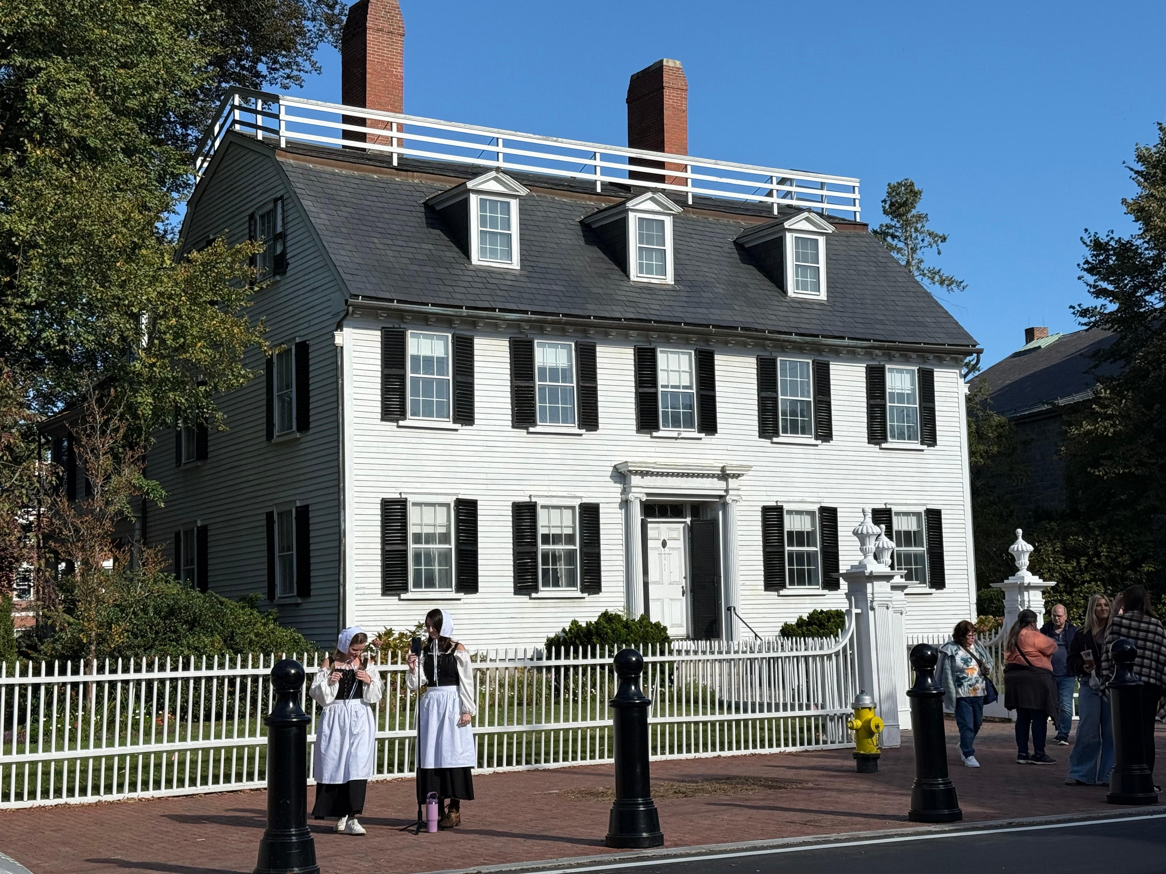 Ropes Mansion (Alison’s house in Hocus Pocus)