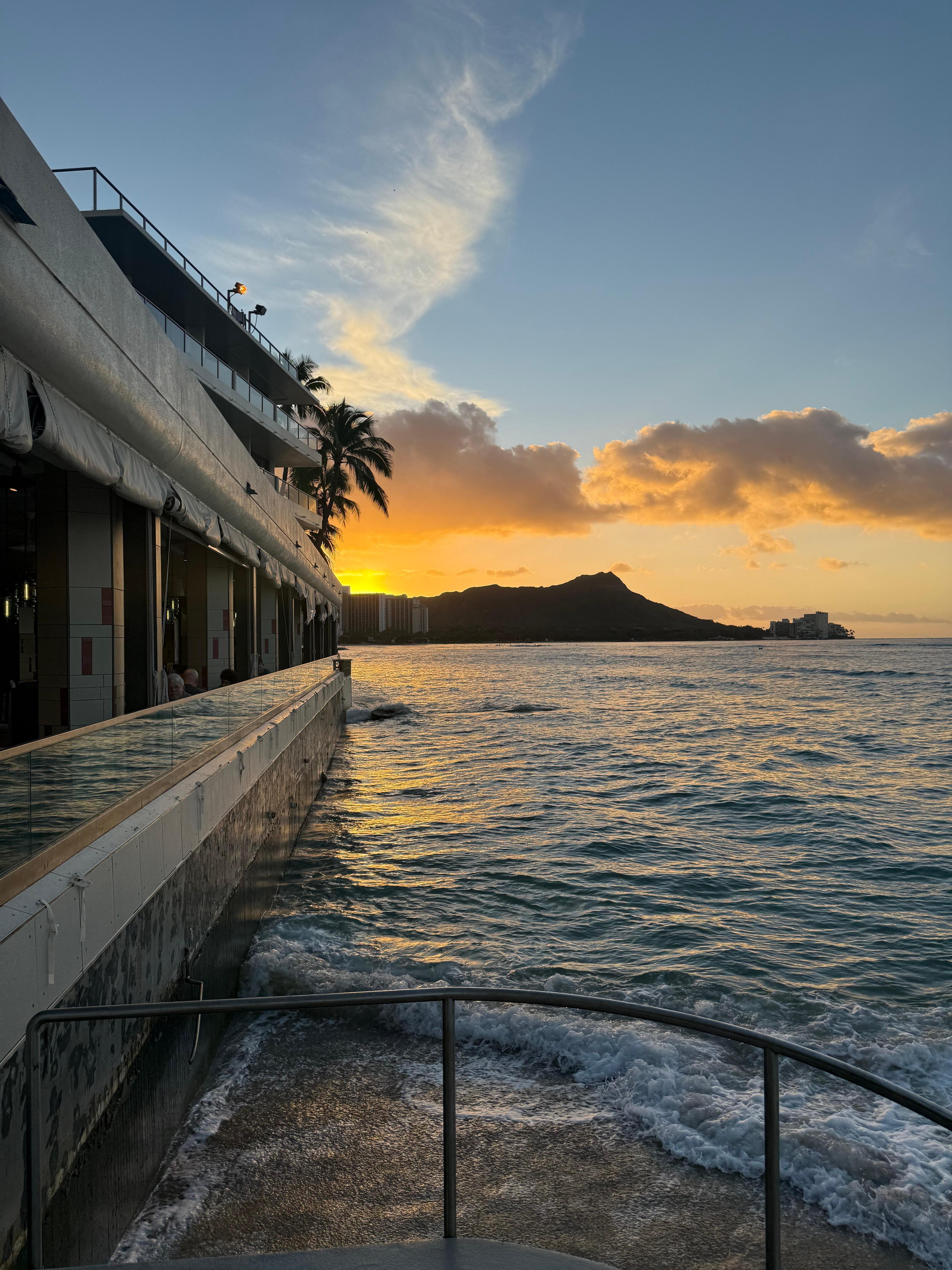 Sunrise and diamond head from back of the hotel 