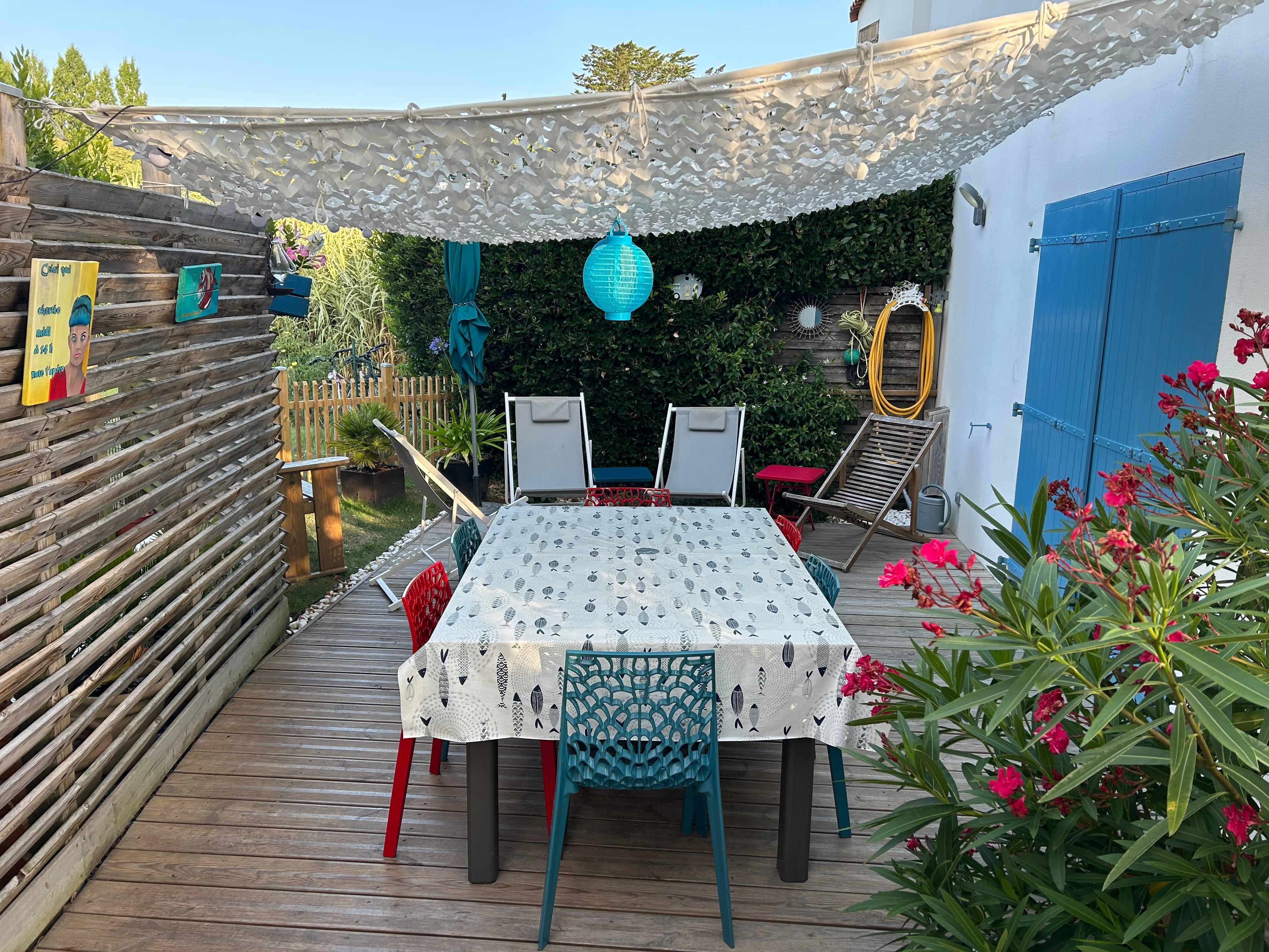 Liebevoll gestaltete Terrasse