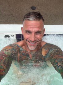 Outdoor spa and sauna are clean and the gym is convenient.