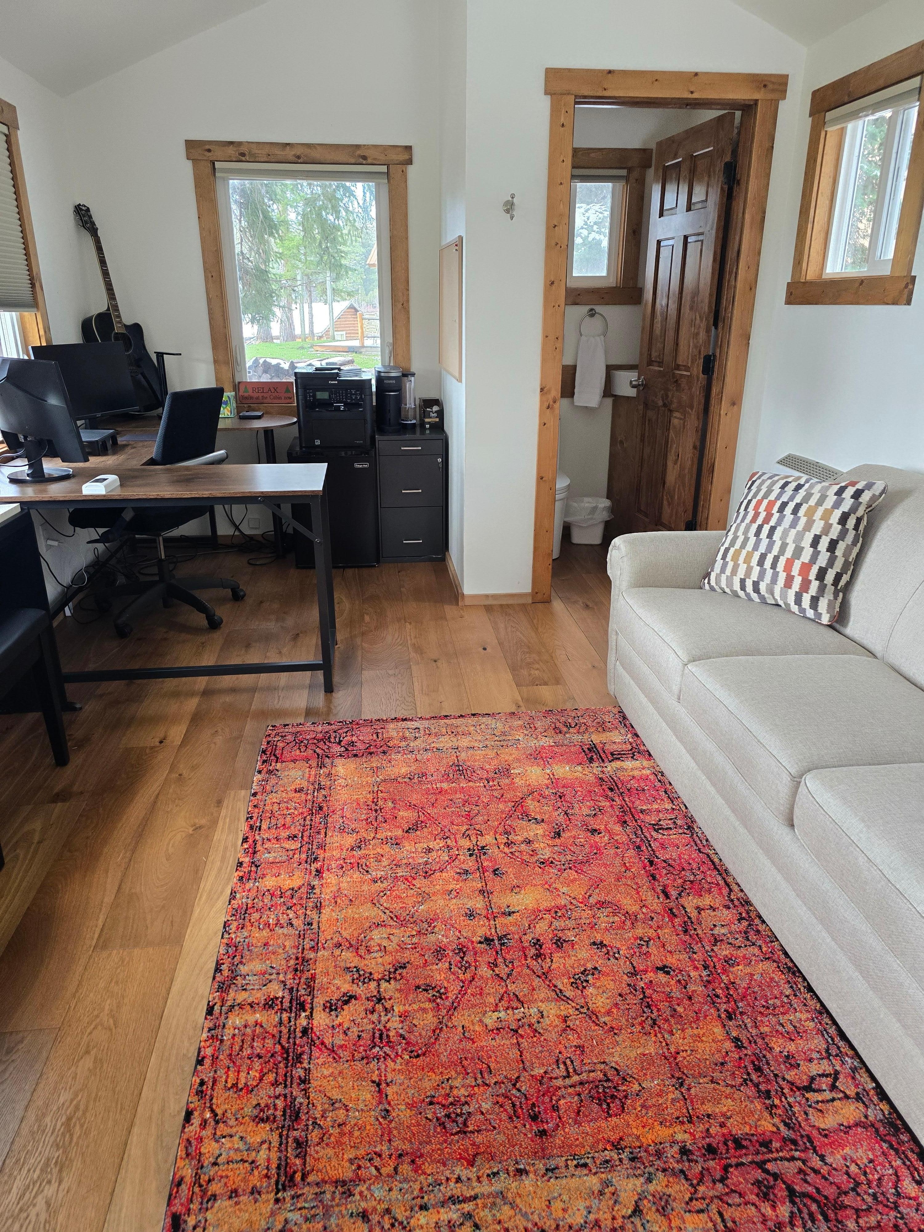 Small cabin with role out couch