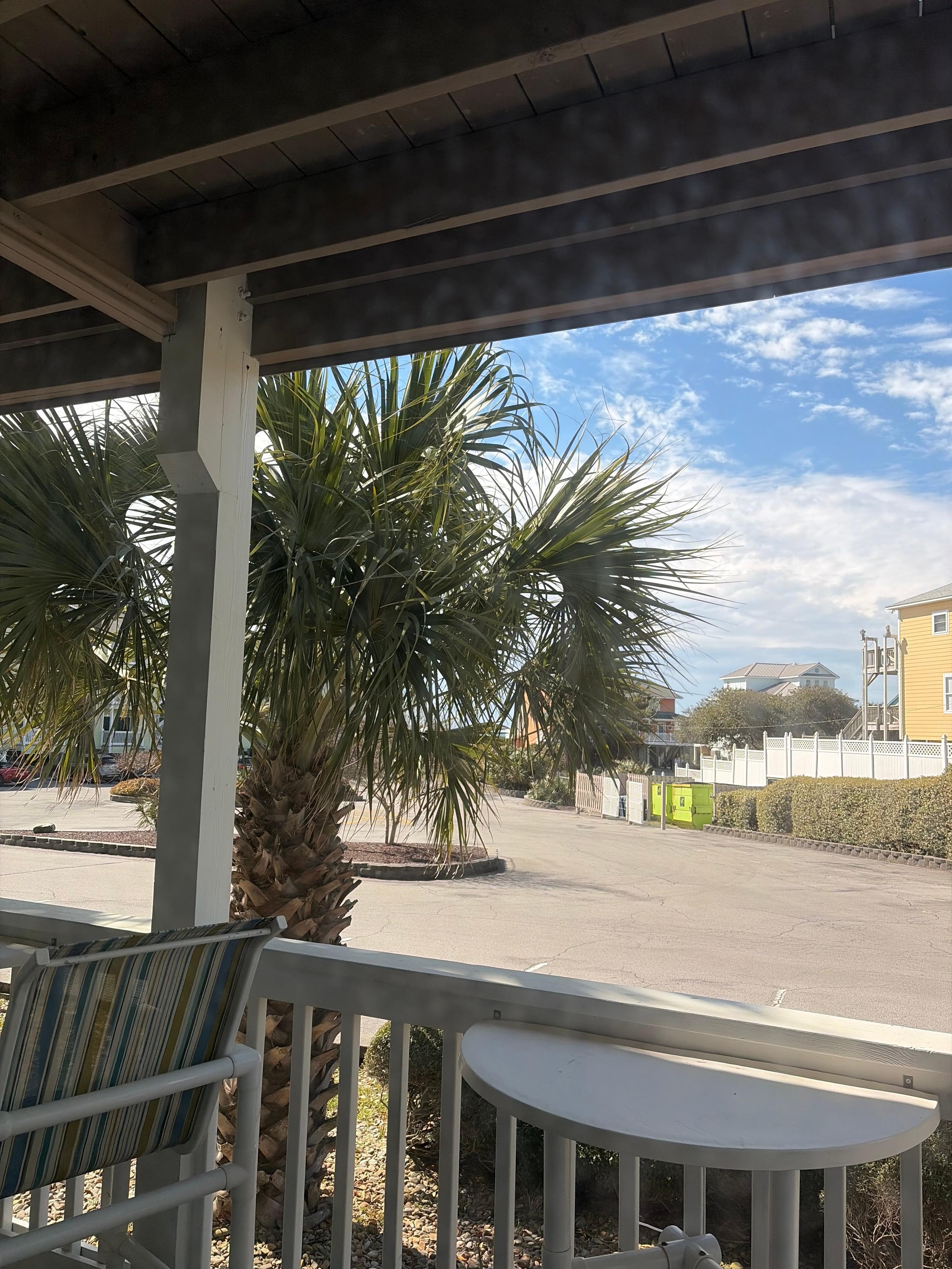 Deck view to ocean 😍