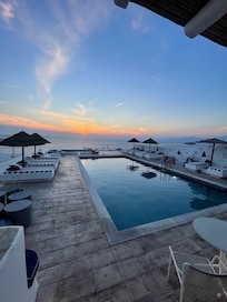 Piscine et vue