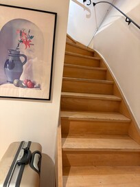 ドアを開けたら階段