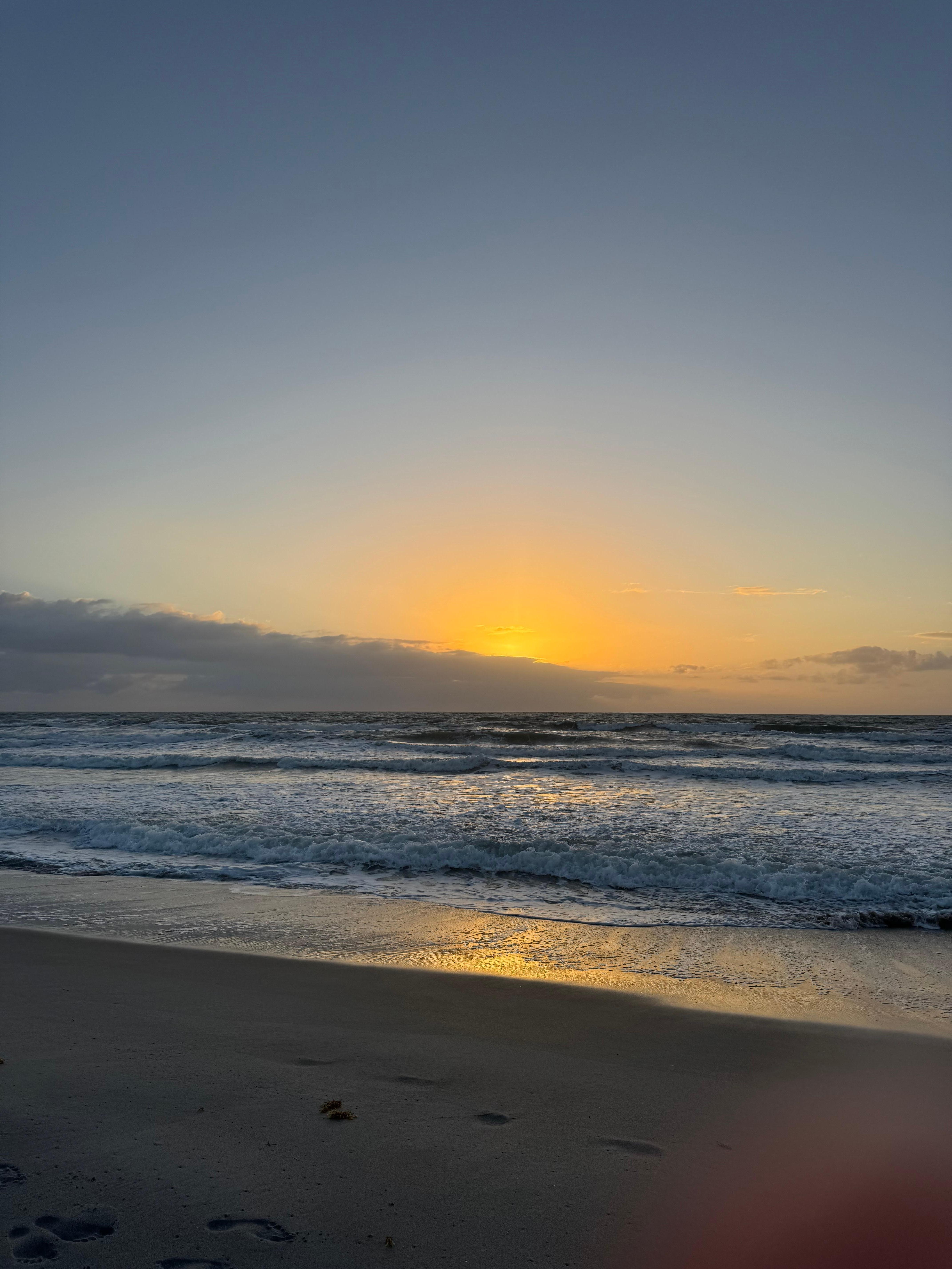 Gorgeous beachfront!