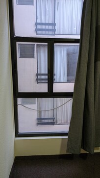 Broken seal at window