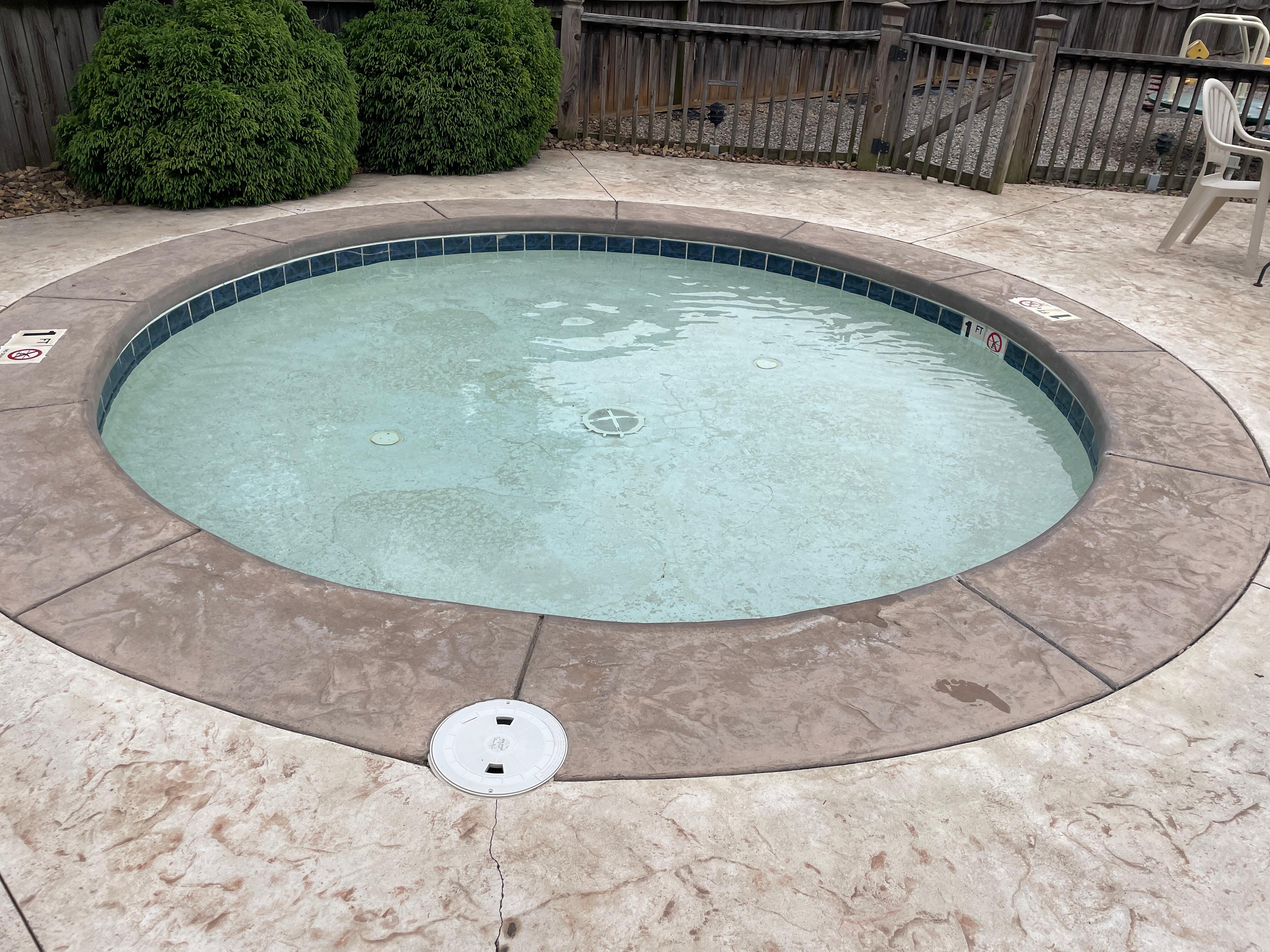 1' deep outdoor baby pool walkable or short drive