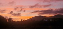 Sonnenuntergang vorm Haus