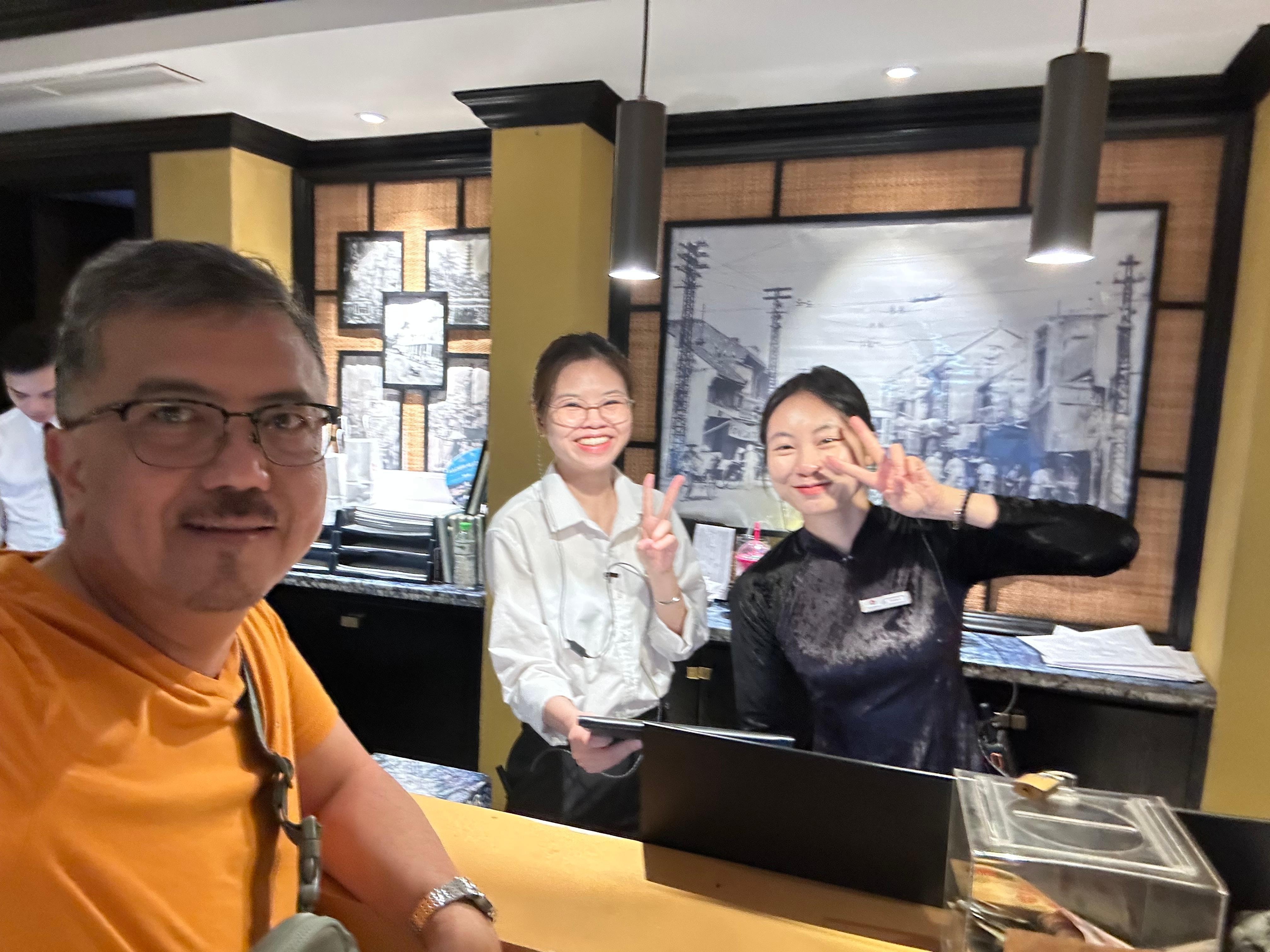 Front desk…those smiley face