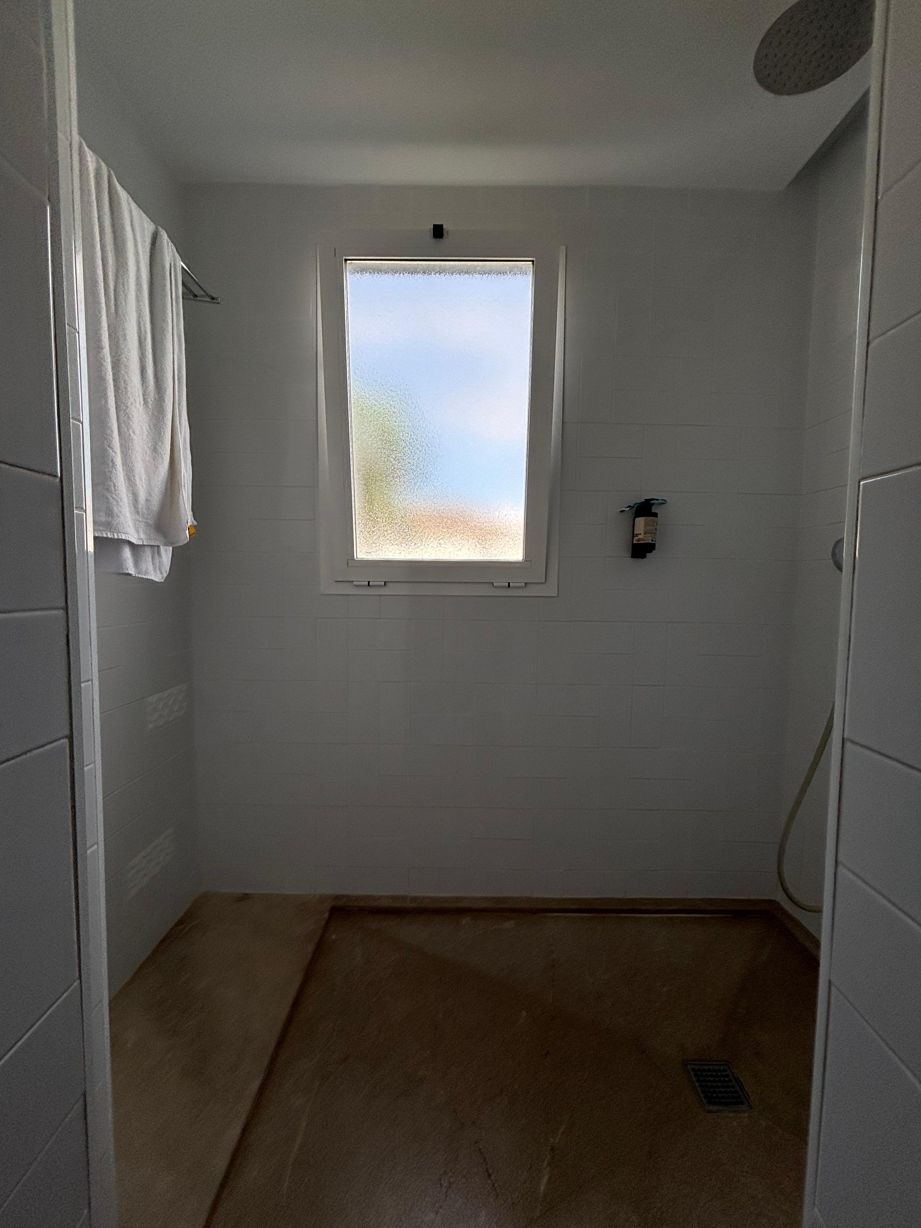 Dusche mit leider nur kippbarem Fenster