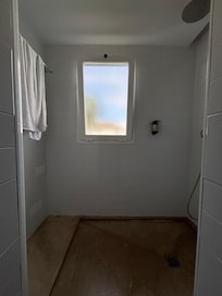 Dusche mit leider nur kippbarem Fenster