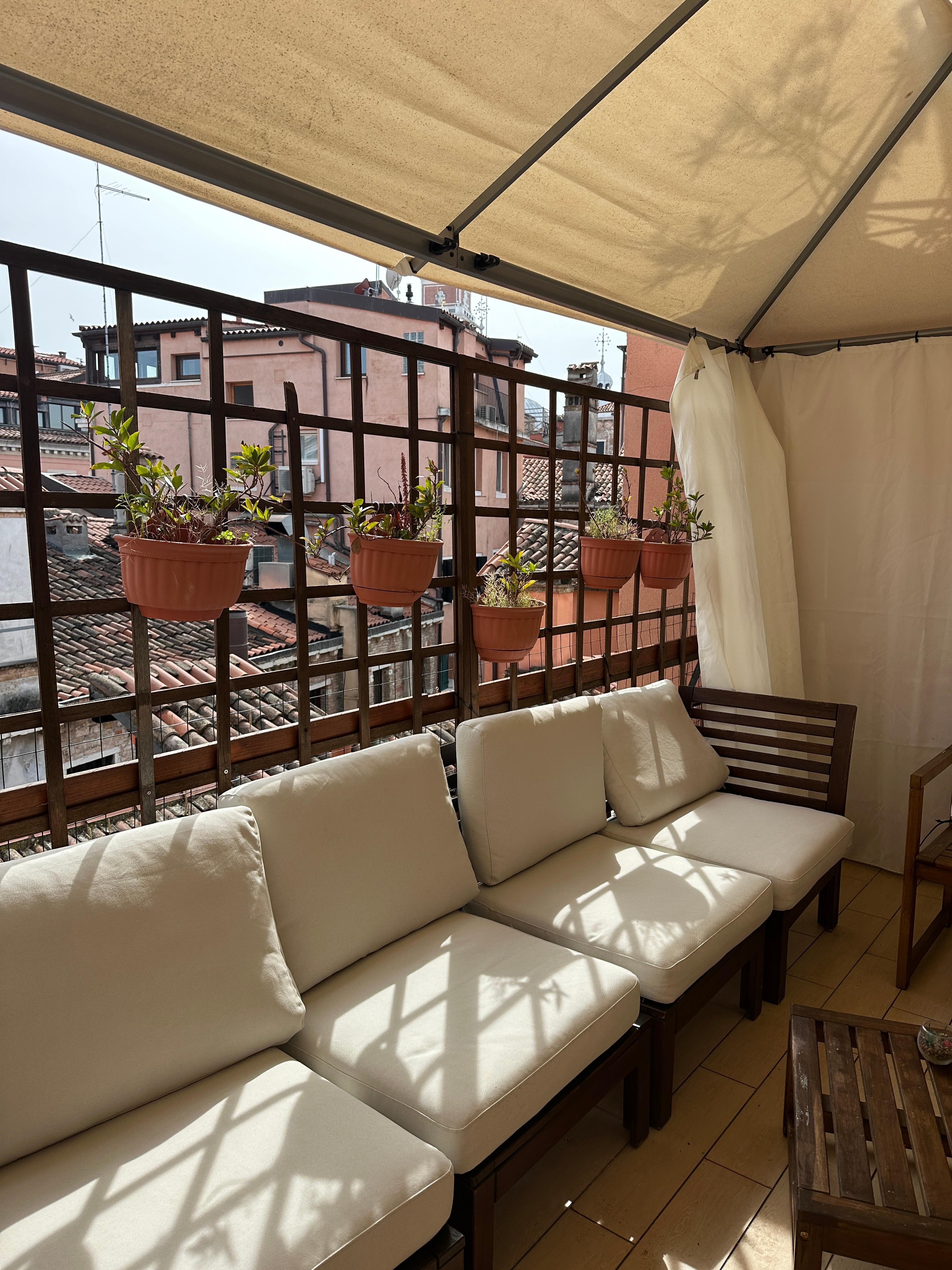 Lille tagterrasse