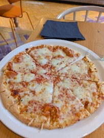 4 cheese pizza from cafe