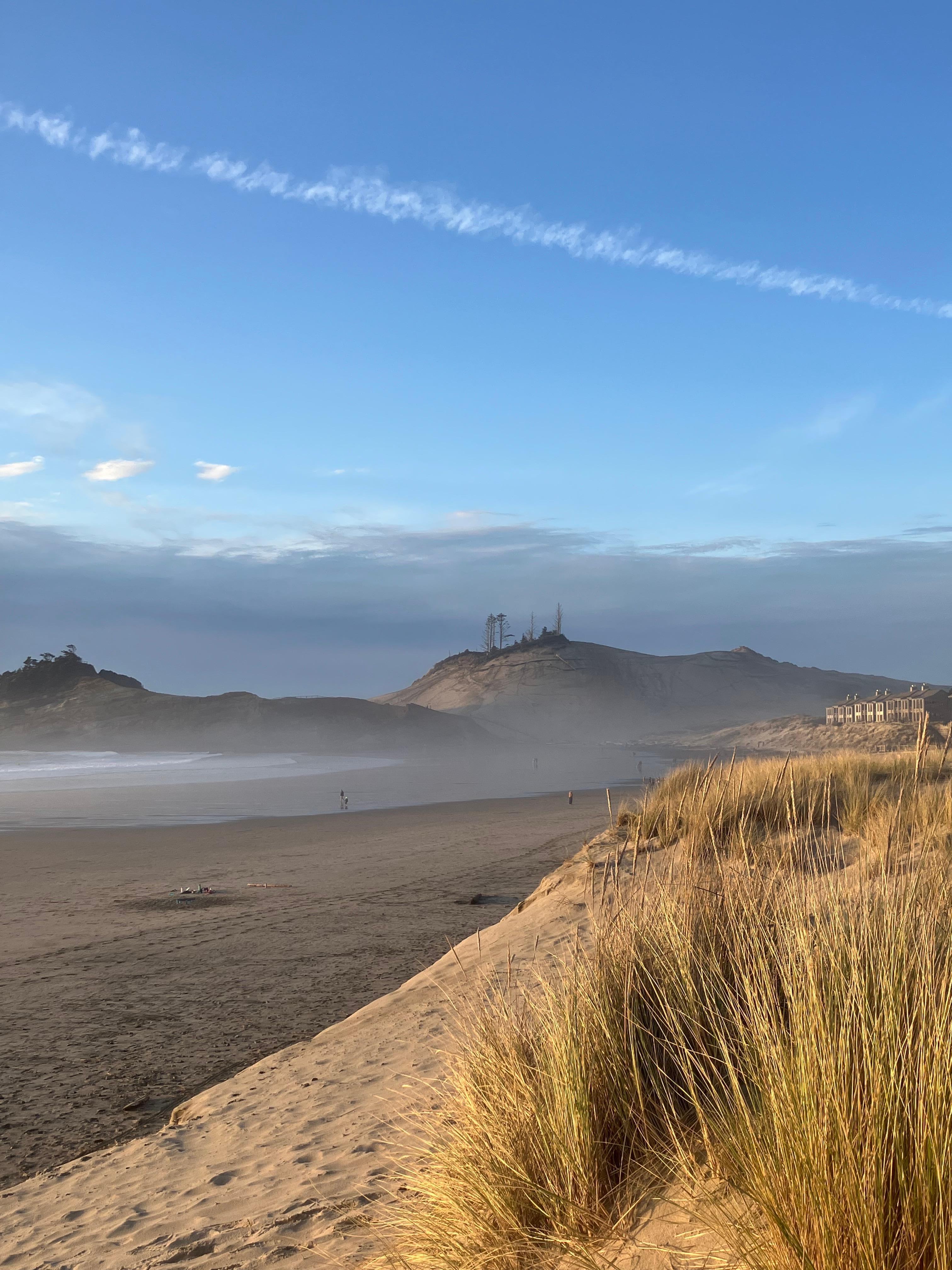 One minute walk to beach!