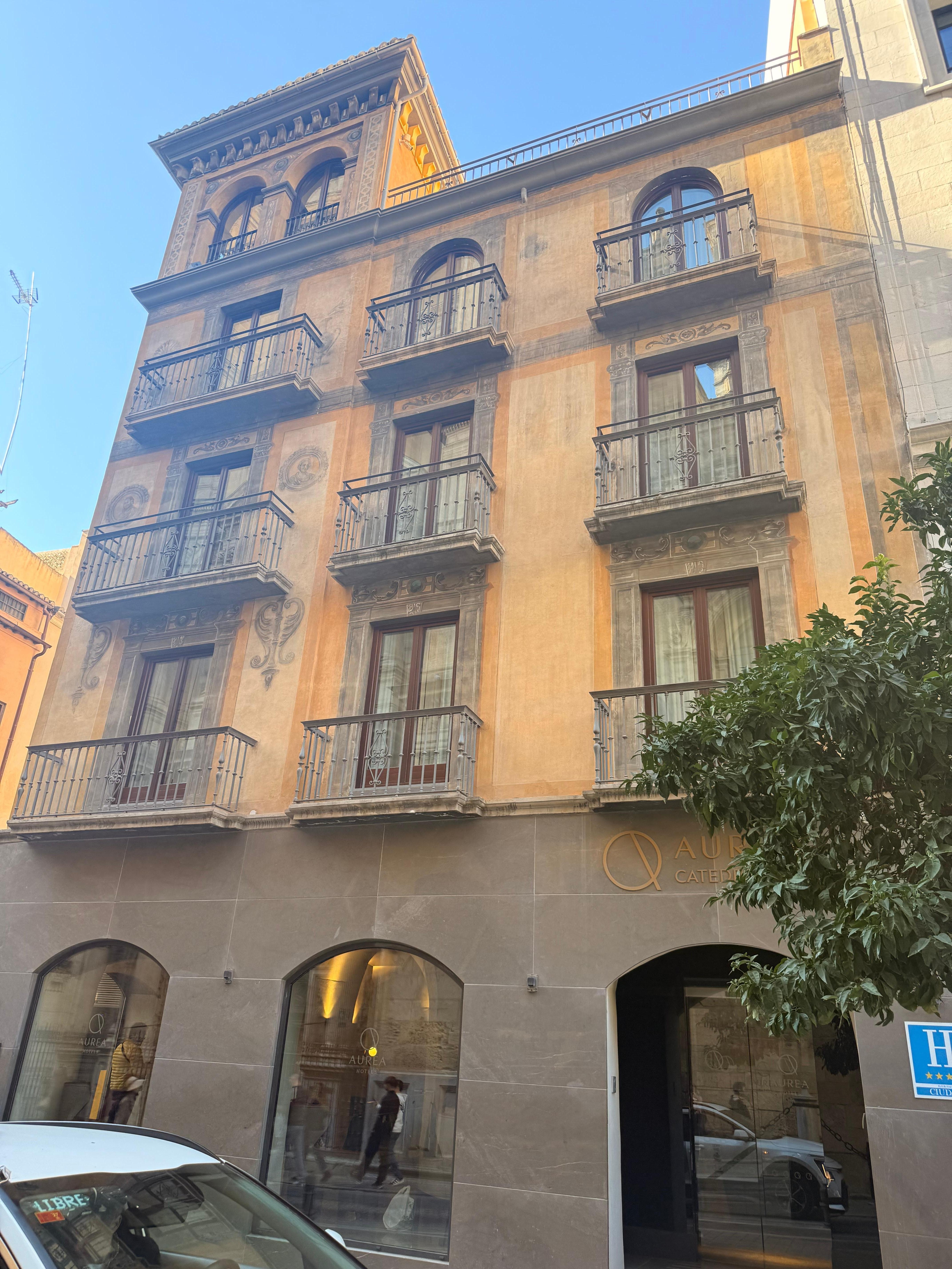 Front of hotel, located in the middle of everything