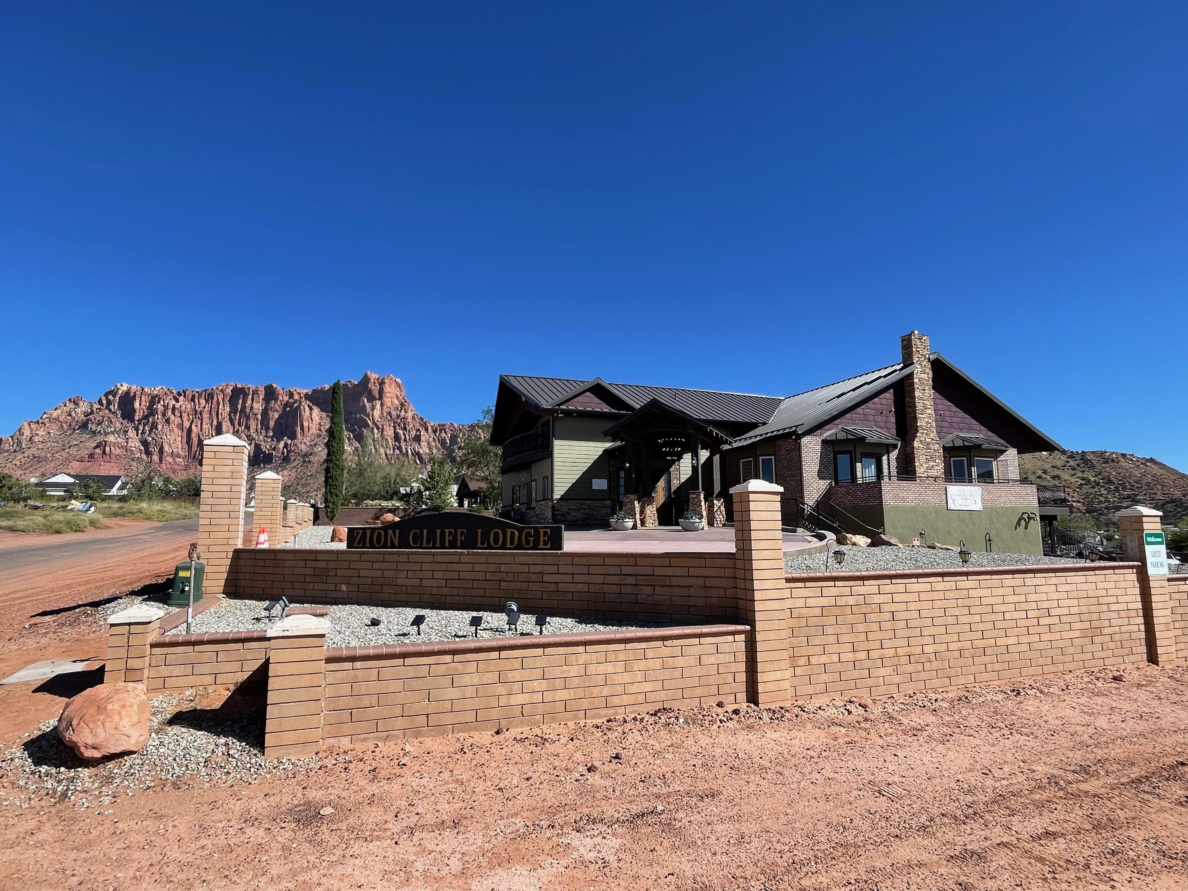 Book Zion Cliff Lodge in Hildale | Hotels.com