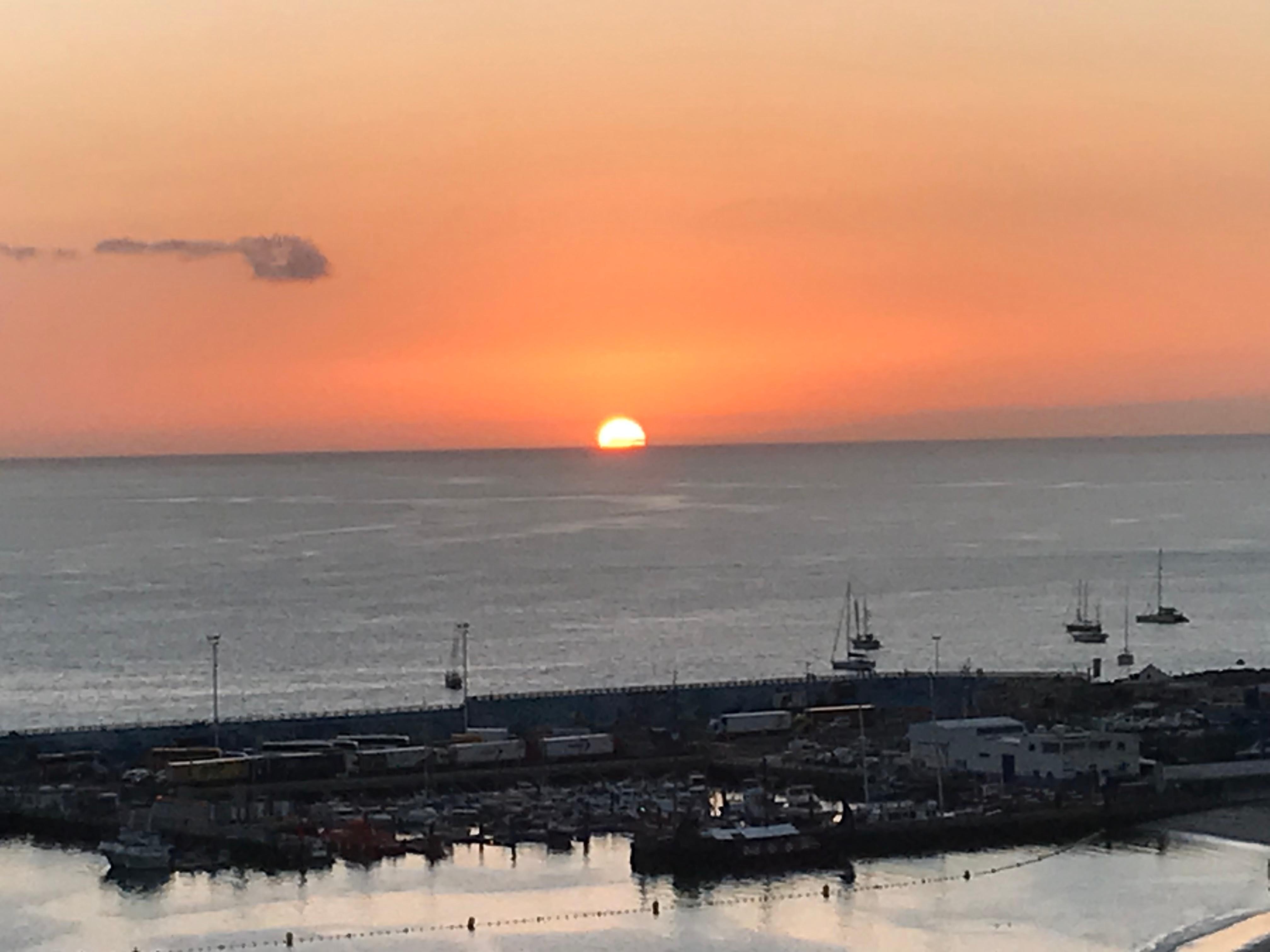 Solnedgang set fra 11. etage.