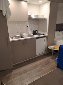 Small kitchenette. Good.