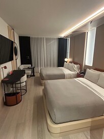 Two Queen Beds