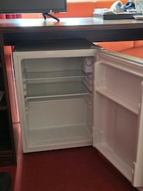 Kühlschrank ohne Ablagen