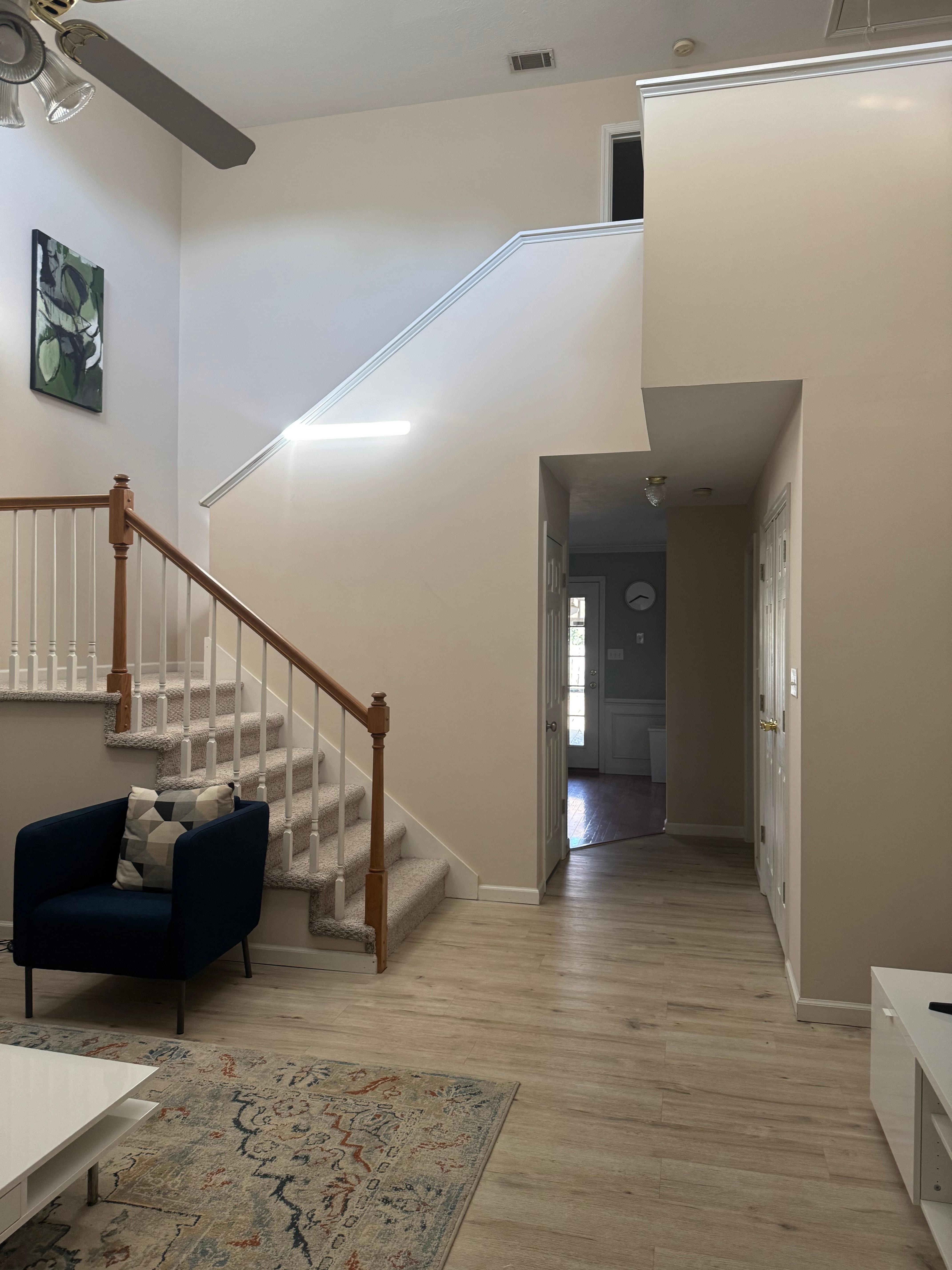 Spacious living room 