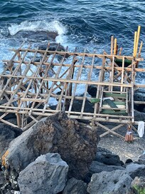 Private platform that you cannot use. Rebuilt 4 days after our arrival but you cannot use it because it belongs to other houses. not true