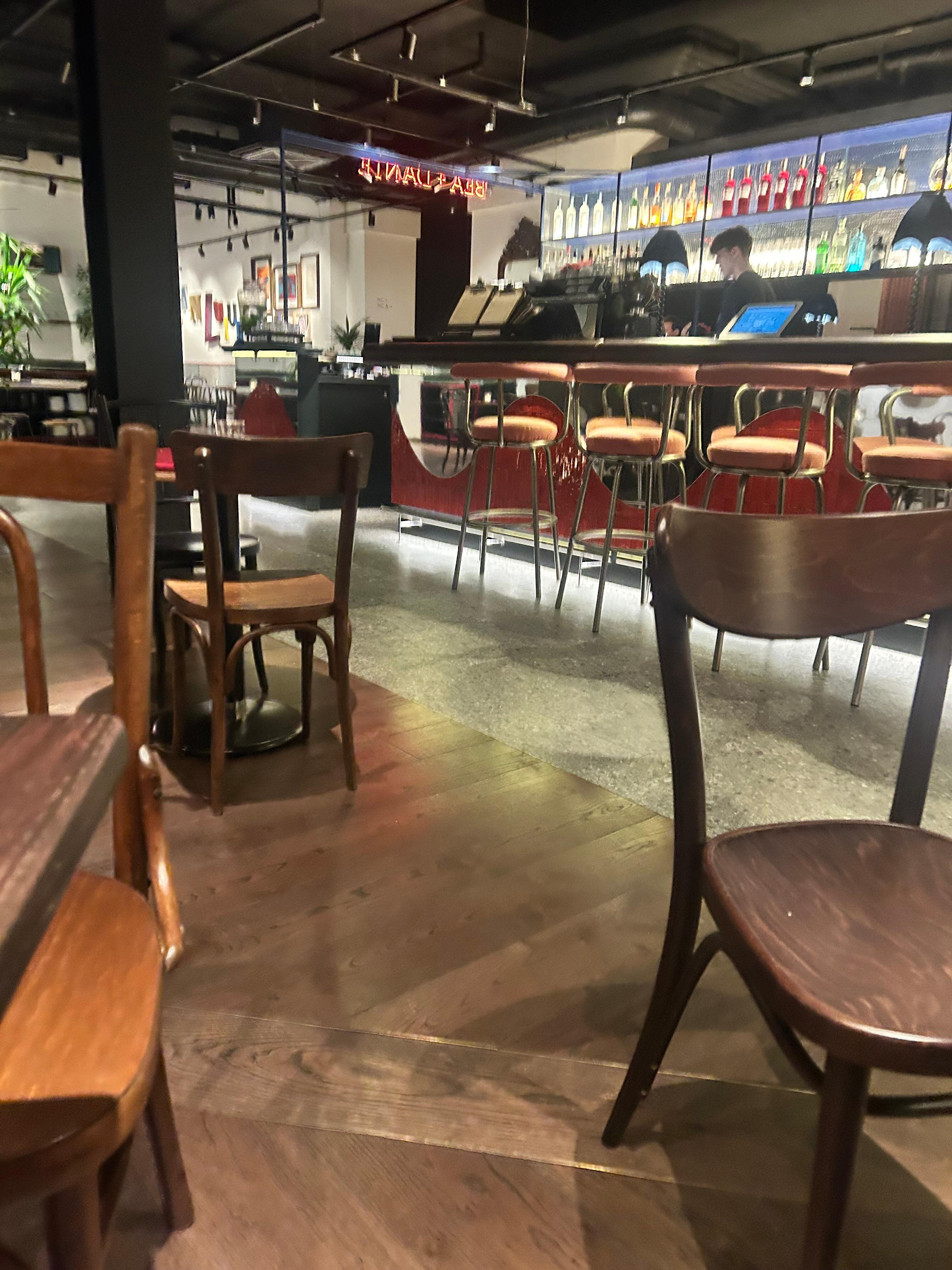 Recepcao/ bar do hotel