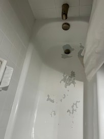 Peeling paint in the tub