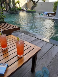 Cocktails happy hour