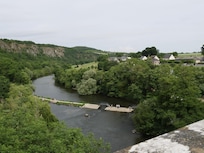 Sur les bords de l'Orne à Clécy