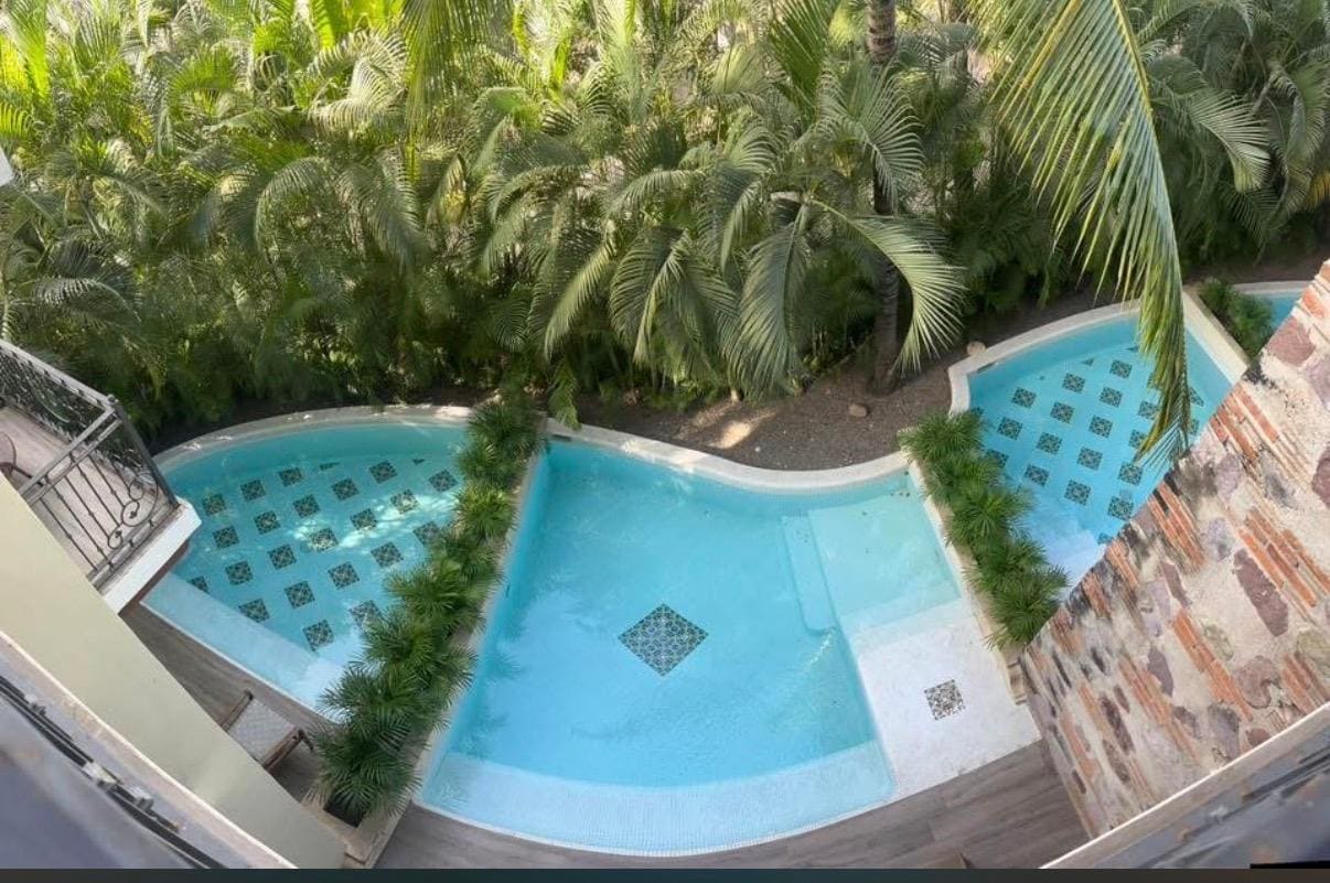 Swim out room on Hacienda sice