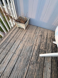 Deck in horrible condition.