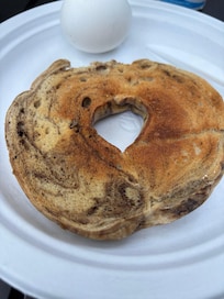 Bagel with a 🩷