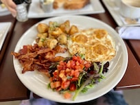 Perfect breakfast at Serafina (I ordered extra well done).
