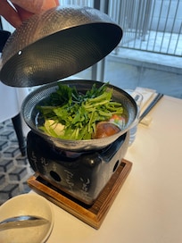 Soppa med grönsaker och tofu