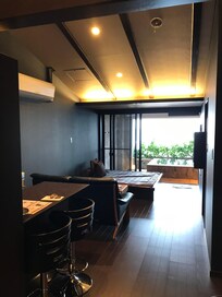 内側から露天風呂方向を撮影