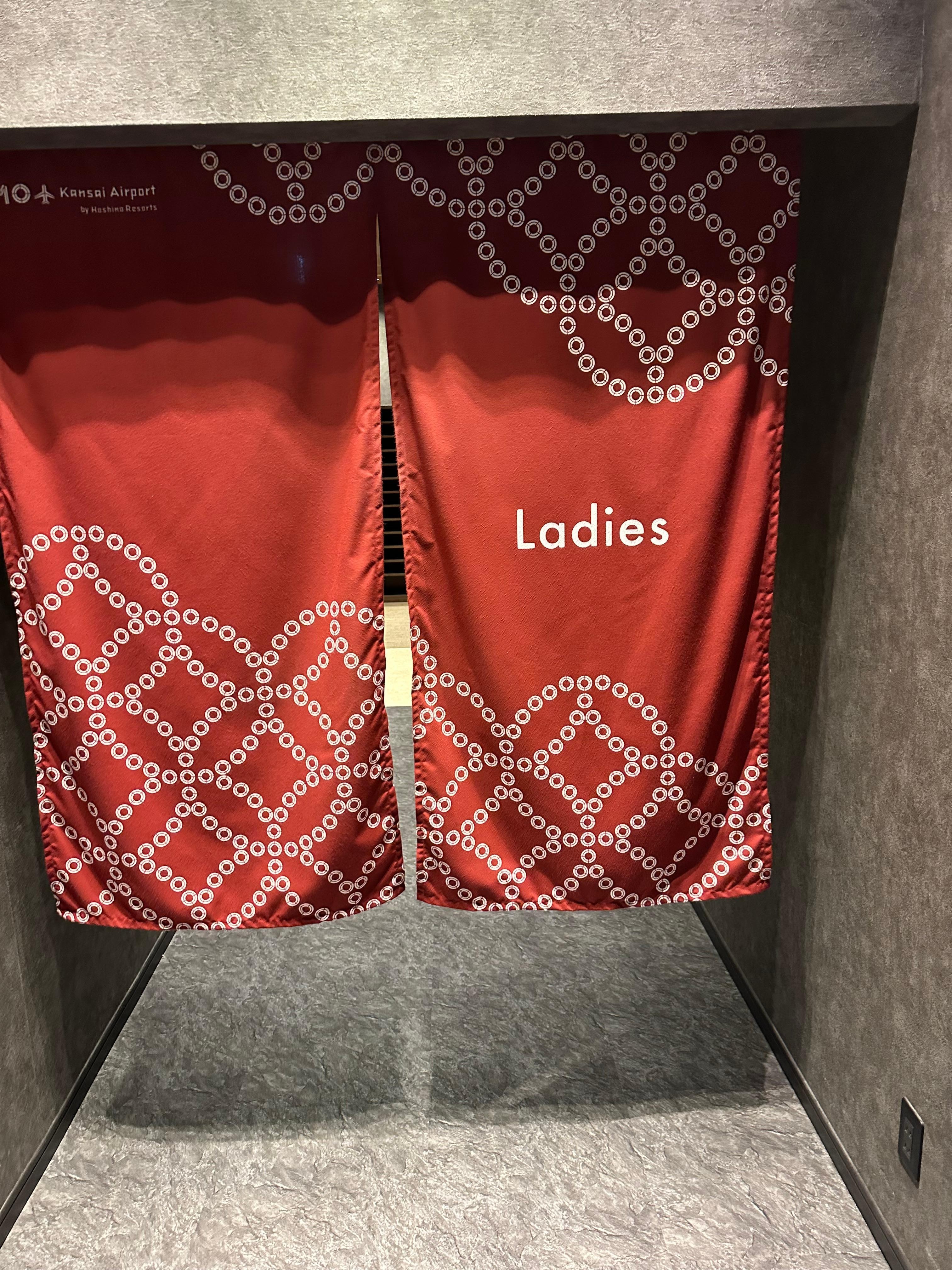 Entrance of women’s onsen