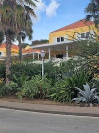 Front of hotel and restaurant