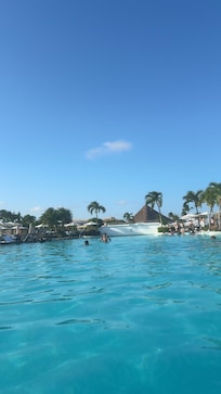 Breathtaking poolside view