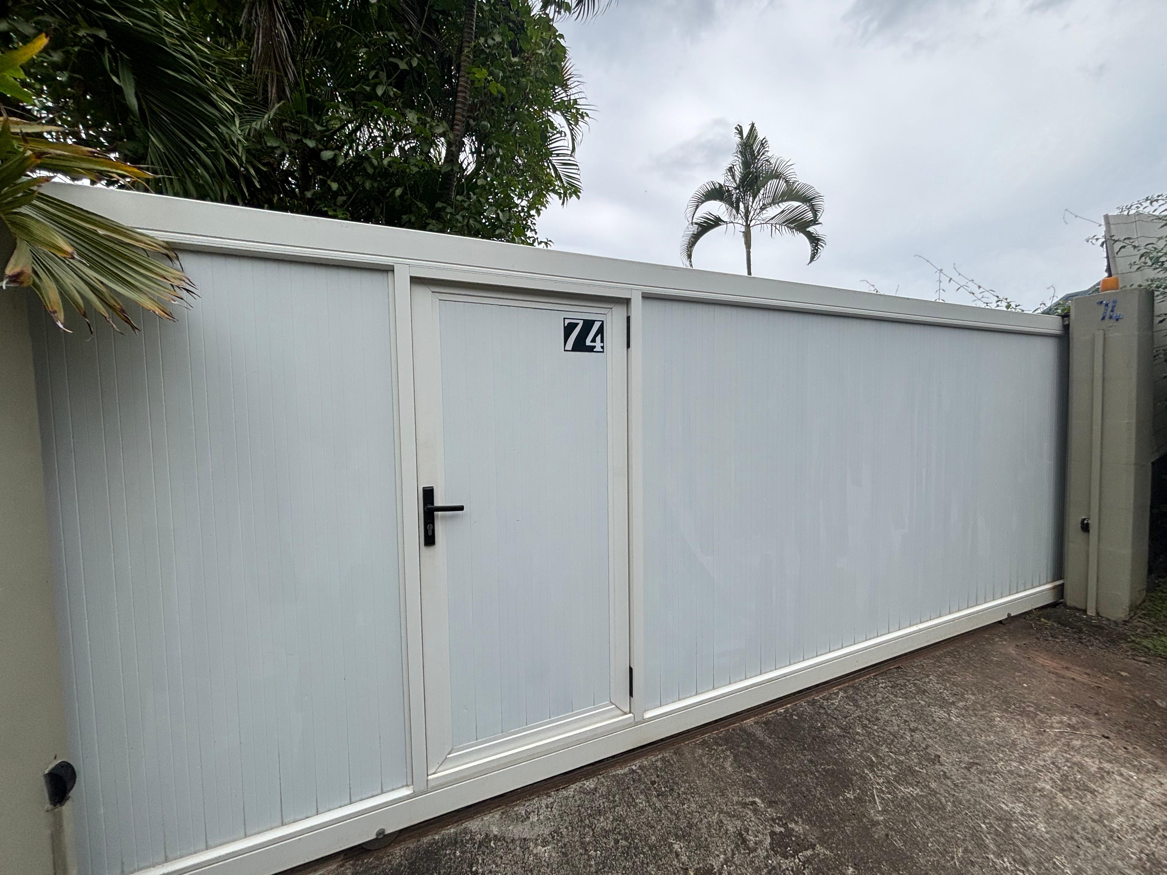 Frederic’s Vrbo property is Number 74 on Punavai Nui mountain so drive past the corner of Voie N and make a sharp left and look for this white electronic gate that has ‘74’ on it 