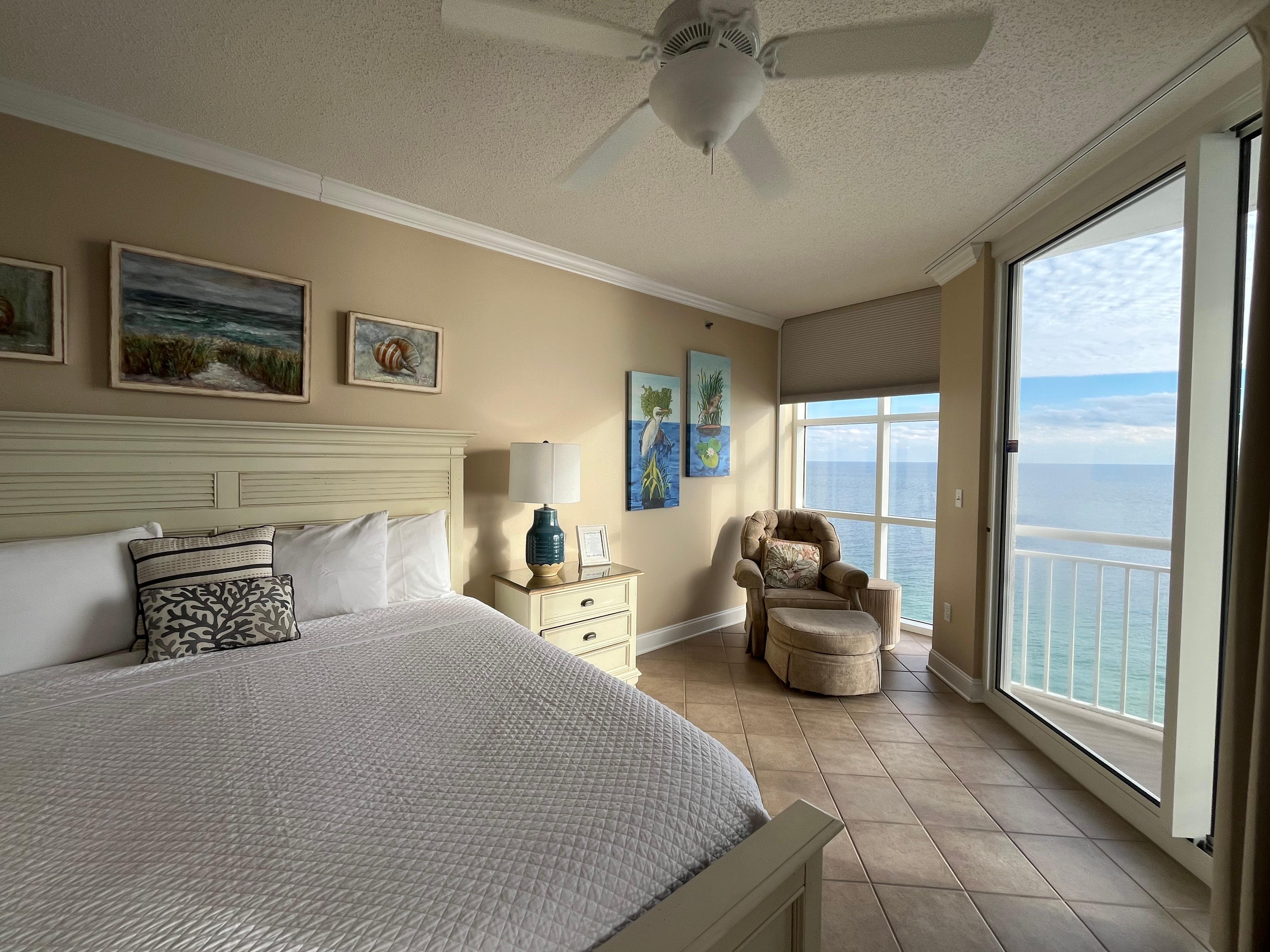 So relaxing to sit and look outside.😊. And the bed was super comfortable!!